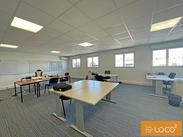 Local d'activité 303 m² - ZI LA VIOLETTE