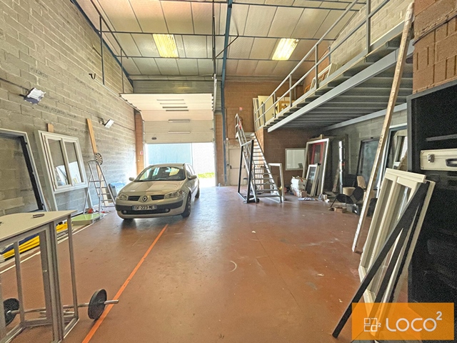 Local d'activité 303 m² - ZI LA VIOLETTE