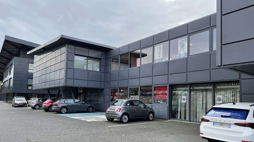 LOCO² installe ASR NETTOYAGE sur 270 m² à Saint-Jean